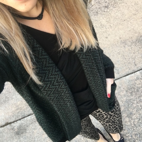 Cabi 3015 Fireside Cardigan - Picture 3 of 8